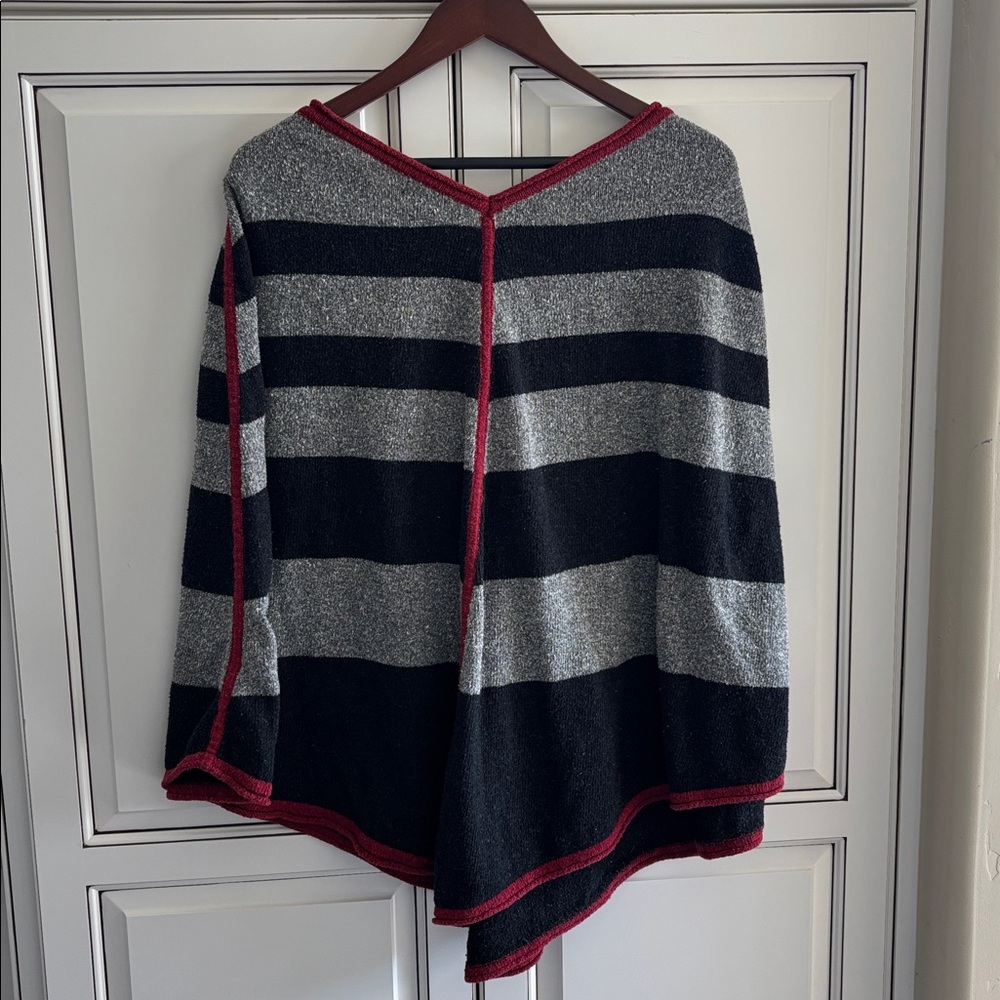 Patagonia Knit Sweater Poncho Cotton Blend  Black Gray Red Striped Women’s M / L - Picture 10 of 11